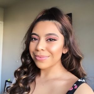 Meet your Posher, Briana